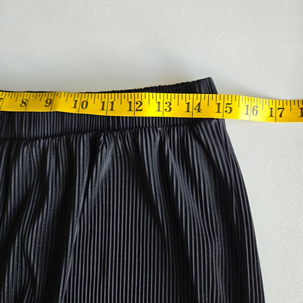 Joie Black Pleated Wide Leg Pants Size L Flowy Minimalist Chic Lettuce Hem - Picture 8 of 10
